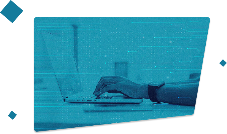 Personne travaillant sur un ordinateur, illustrant le savoir‑faire et l’expertise technologique de Nearfix